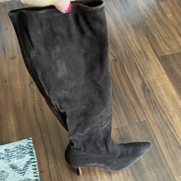 Manolo Blahnik Brown Suede Knee-High Heeled Boots - Picture 2 of 13